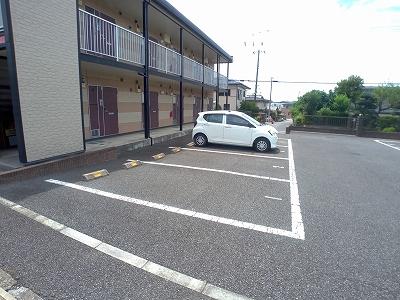 ヴァンベール(39490)の外観・駐車場イメージ1枚目