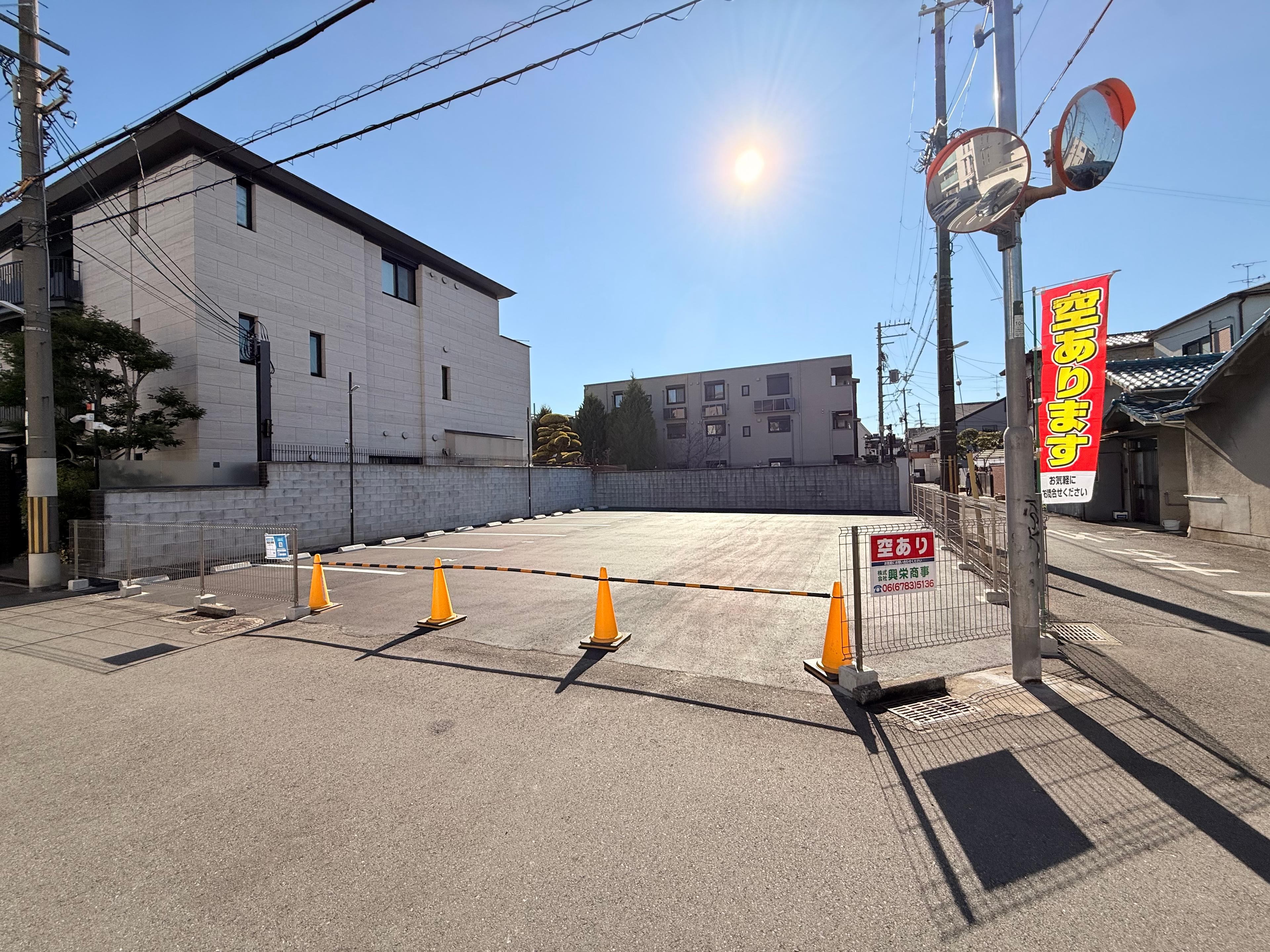 ウッディパークの外観・駐車場イメージ1枚目