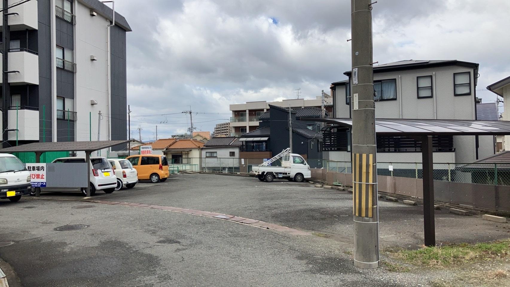 コーポ忠栄B駐車場の外観・駐車場イメージ1枚目