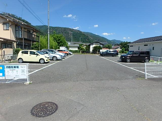 里山辺関駐車場の外観・駐車場イメージ1枚目