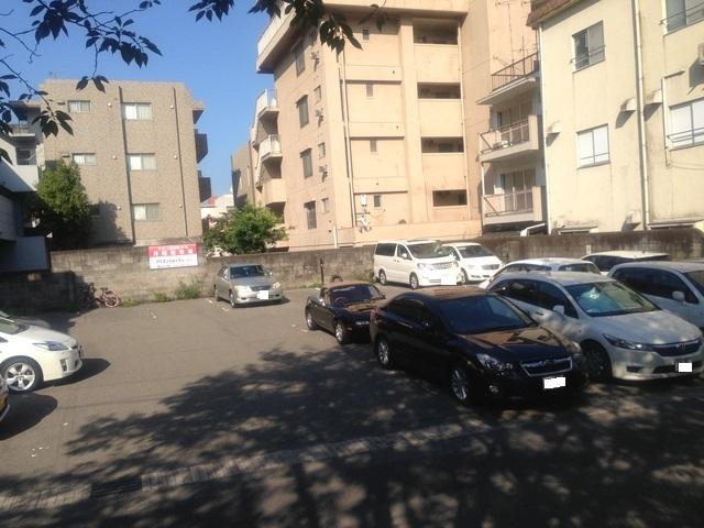 平田公園前駐車場の外観・駐車場イメージ1枚目