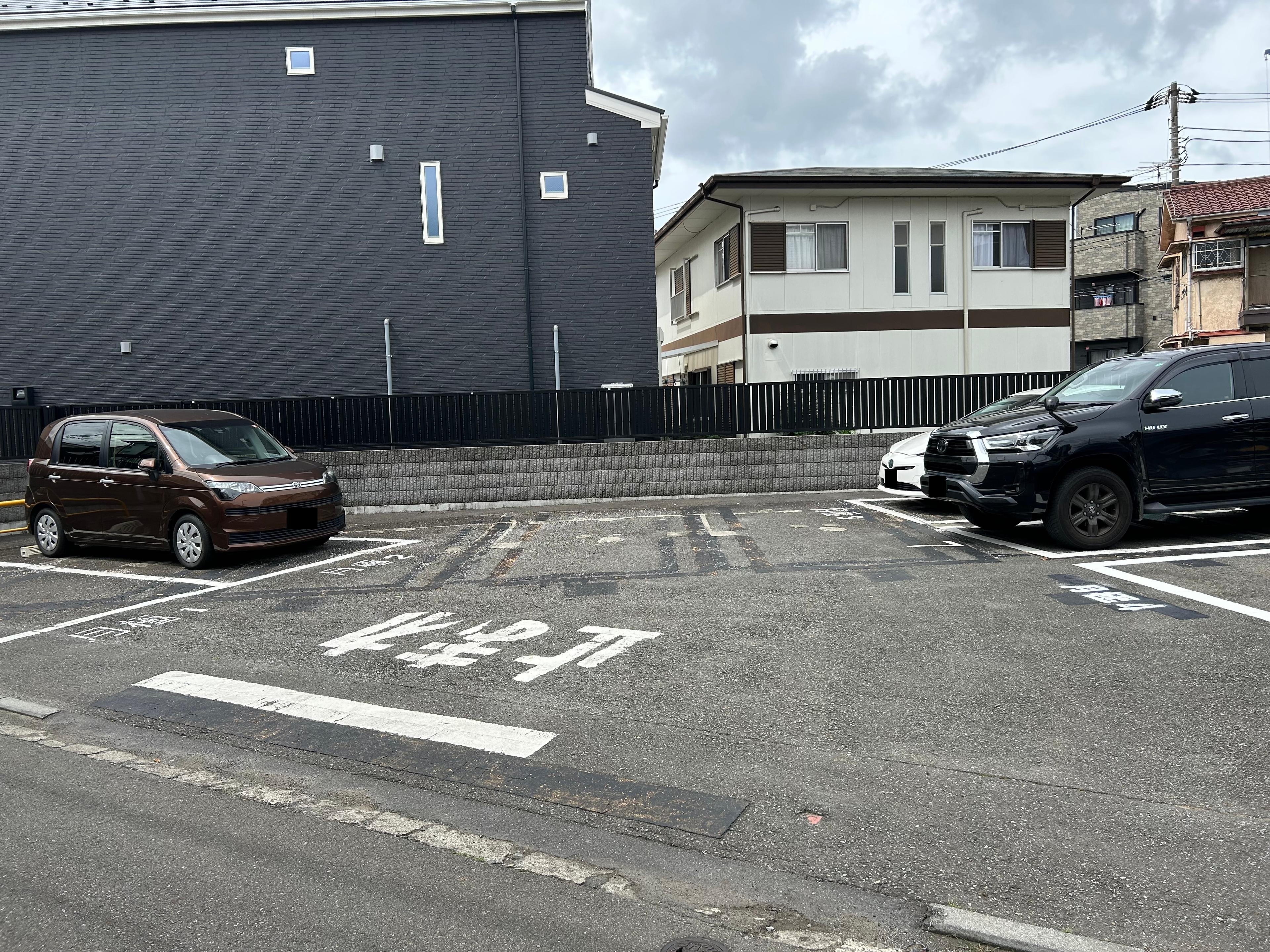 西神奈川３丁目第３の外観・駐車場イメージ1枚目