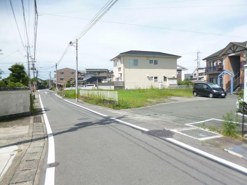 ﾒｿﾞﾝｿﾚｲﾕﾊﾟｰｷﾝｸﾞの外観・駐車場イメージ3枚目