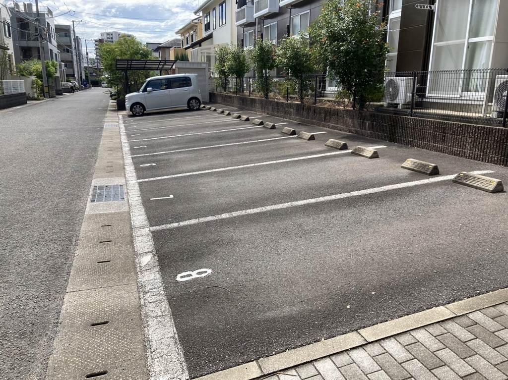 ストリームＢ(24061)の外観・駐車場イメージ1枚目