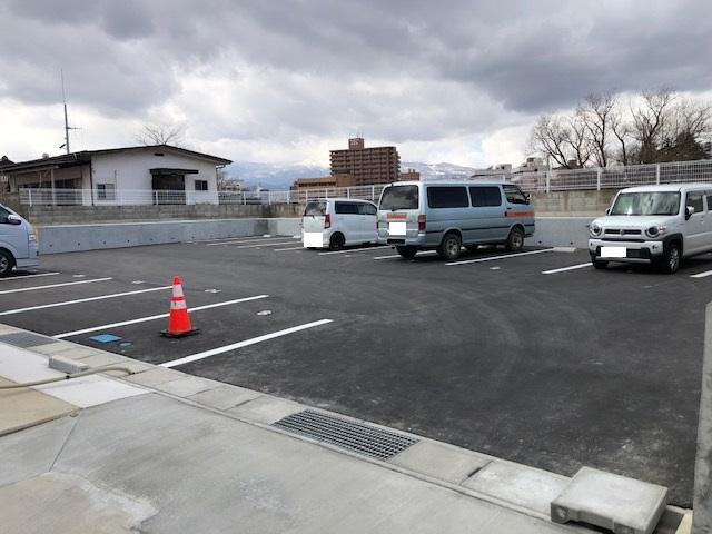 渡利城向第一駐車場の外観・駐車場イメージ2枚目