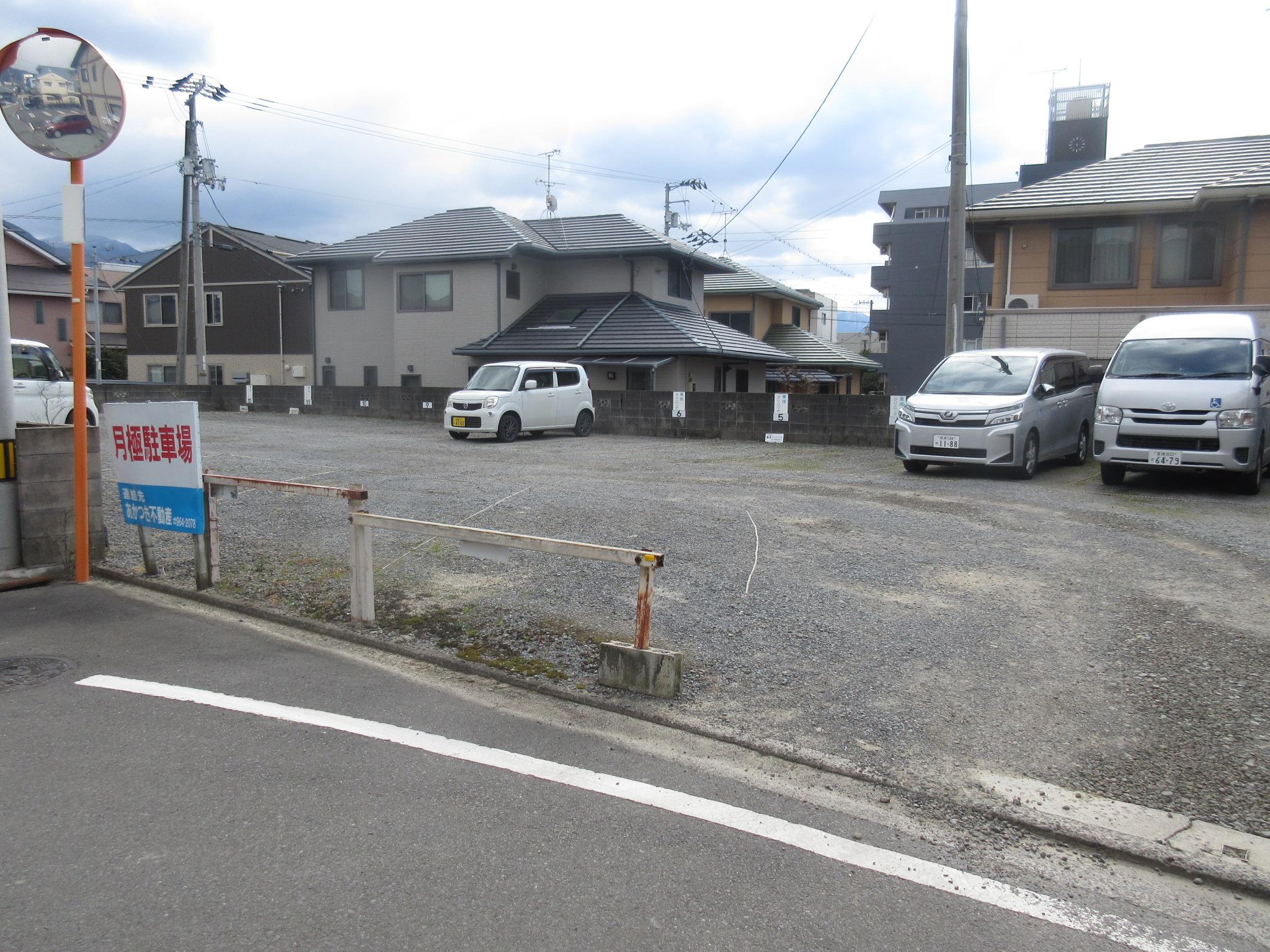 伊賀駐車場の外観・駐車場イメージ1枚目