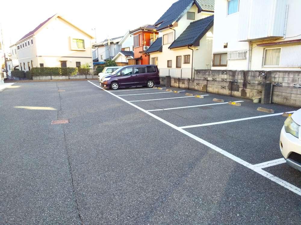 ラ　ファミーユ(48129)の外観・駐車場イメージ1枚目