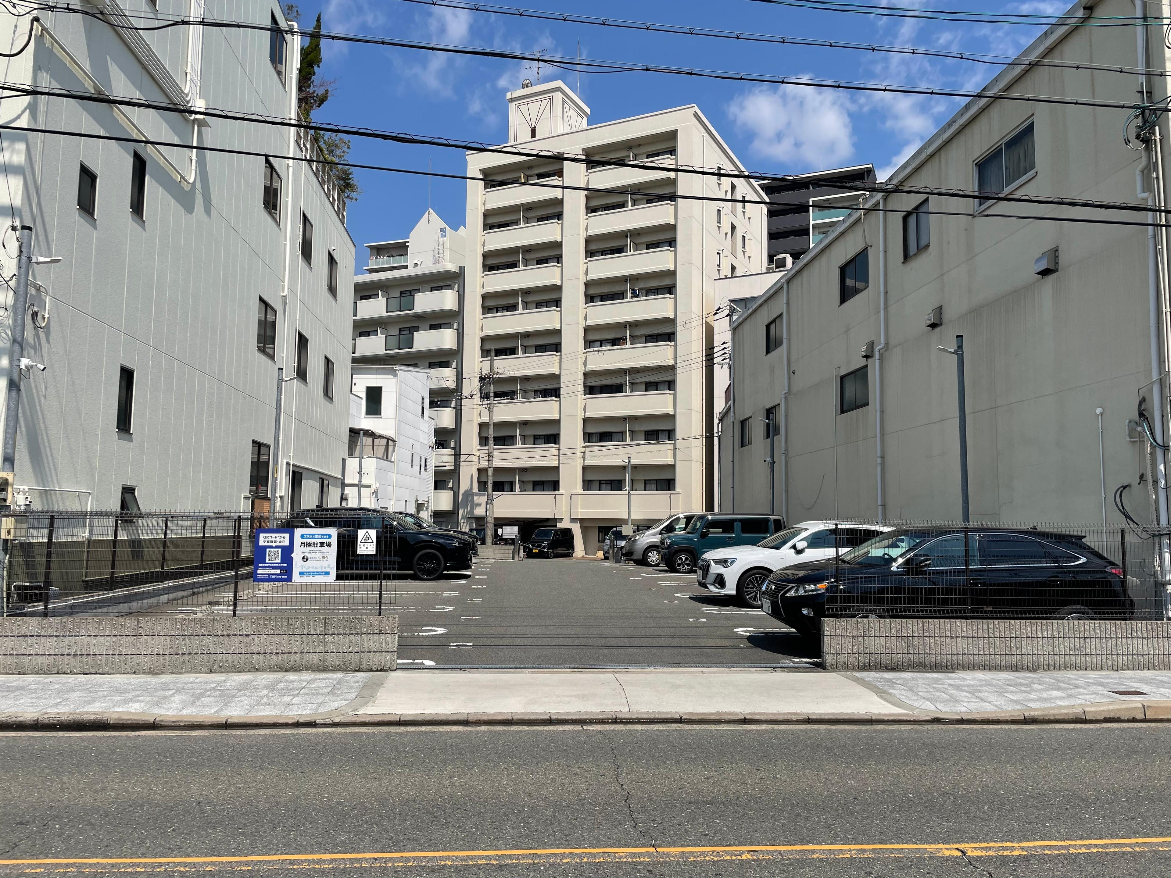 サカエモータープールの外観・駐車場イメージ3枚目