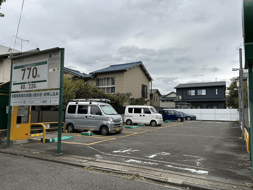 一乗寺梅ノ木町の外観・駐車場イメージ1枚目