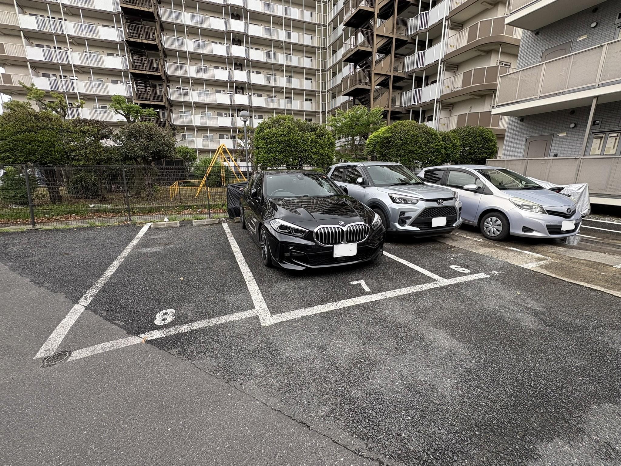二子町ハイツの外観・駐車場イメージ2枚目