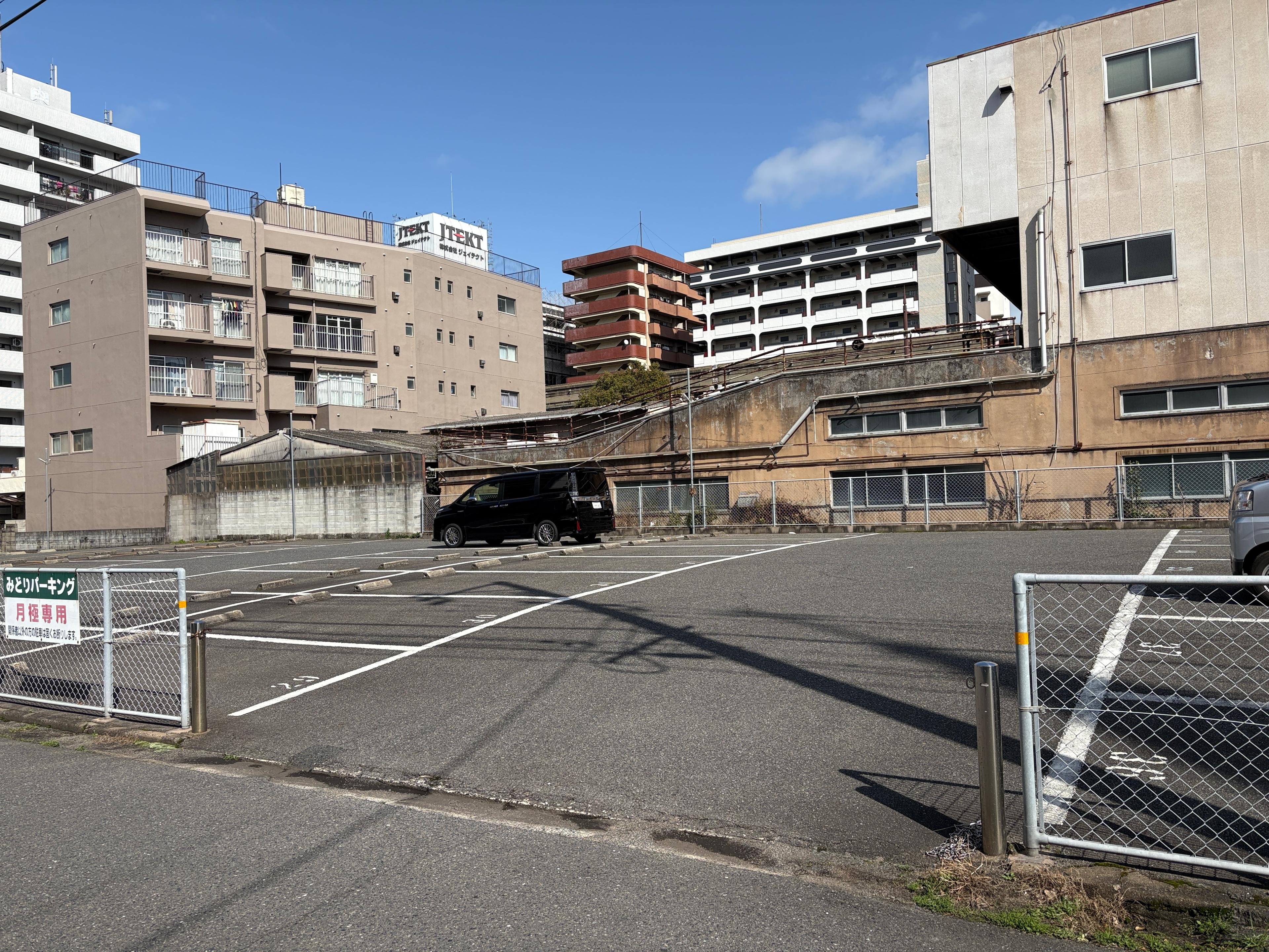 東篠崎1-A駐車場の外観・駐車場イメージ1枚目