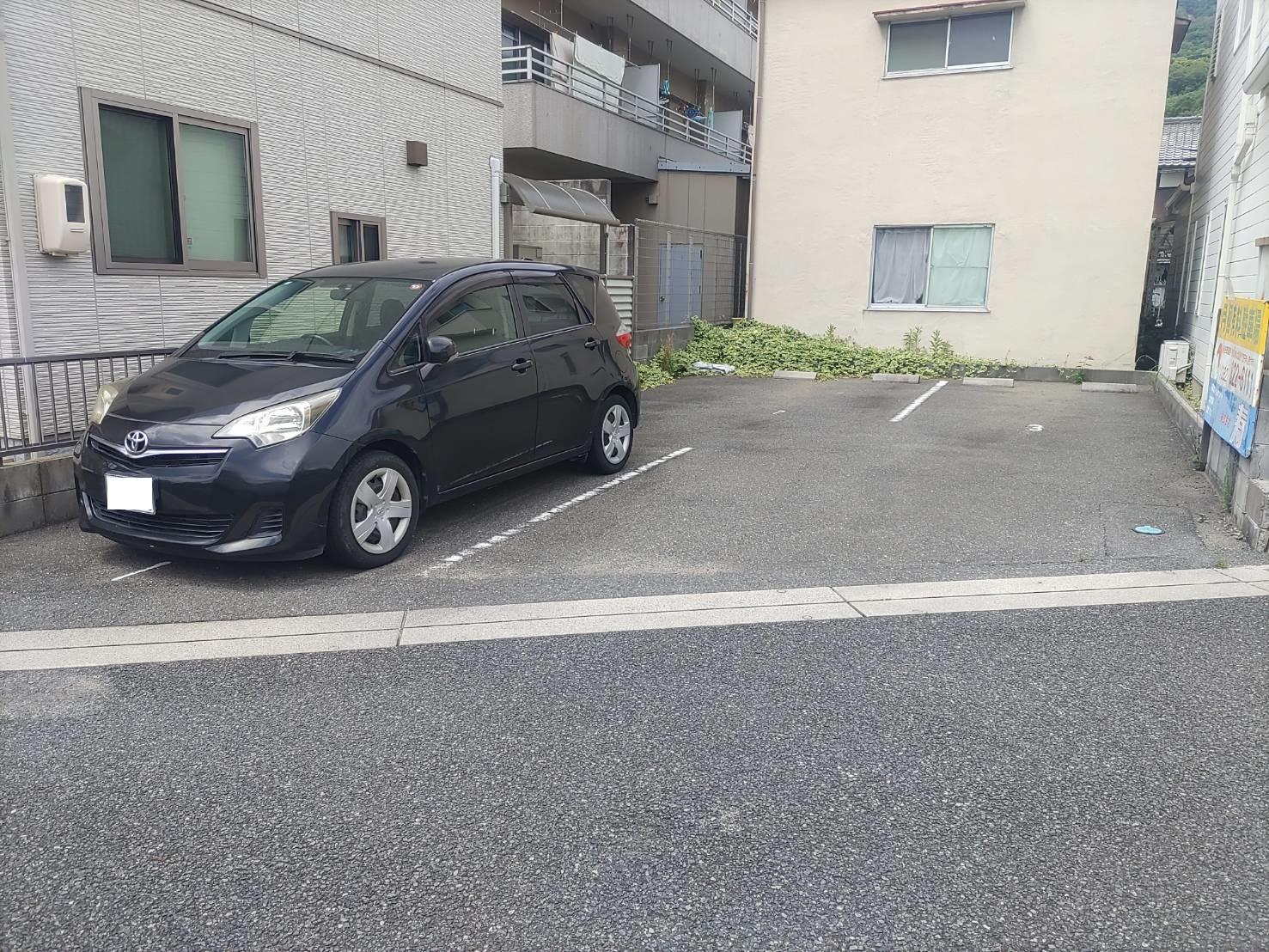 タタミガレージの外観・駐車場イメージ2枚目