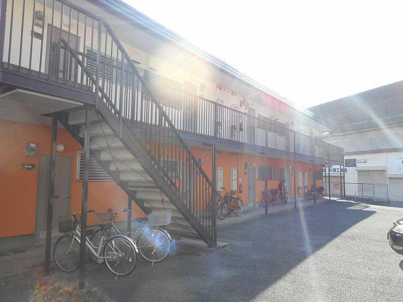 矢頭ハイツB棟駐車場の外観・駐車場イメージ1枚目