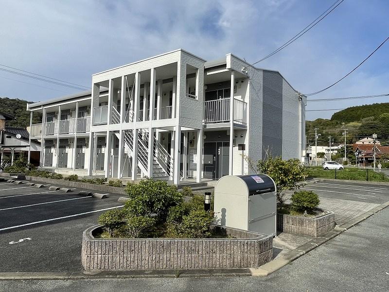 ＹＡＭＡＳＡＫＩ(25655)の外観・駐車場イメージ1枚目