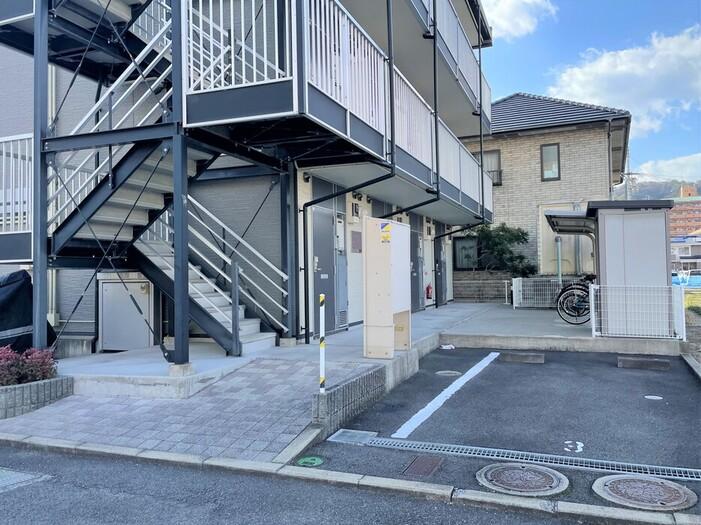 辻町(39984)の外観・駐車場イメージ1枚目