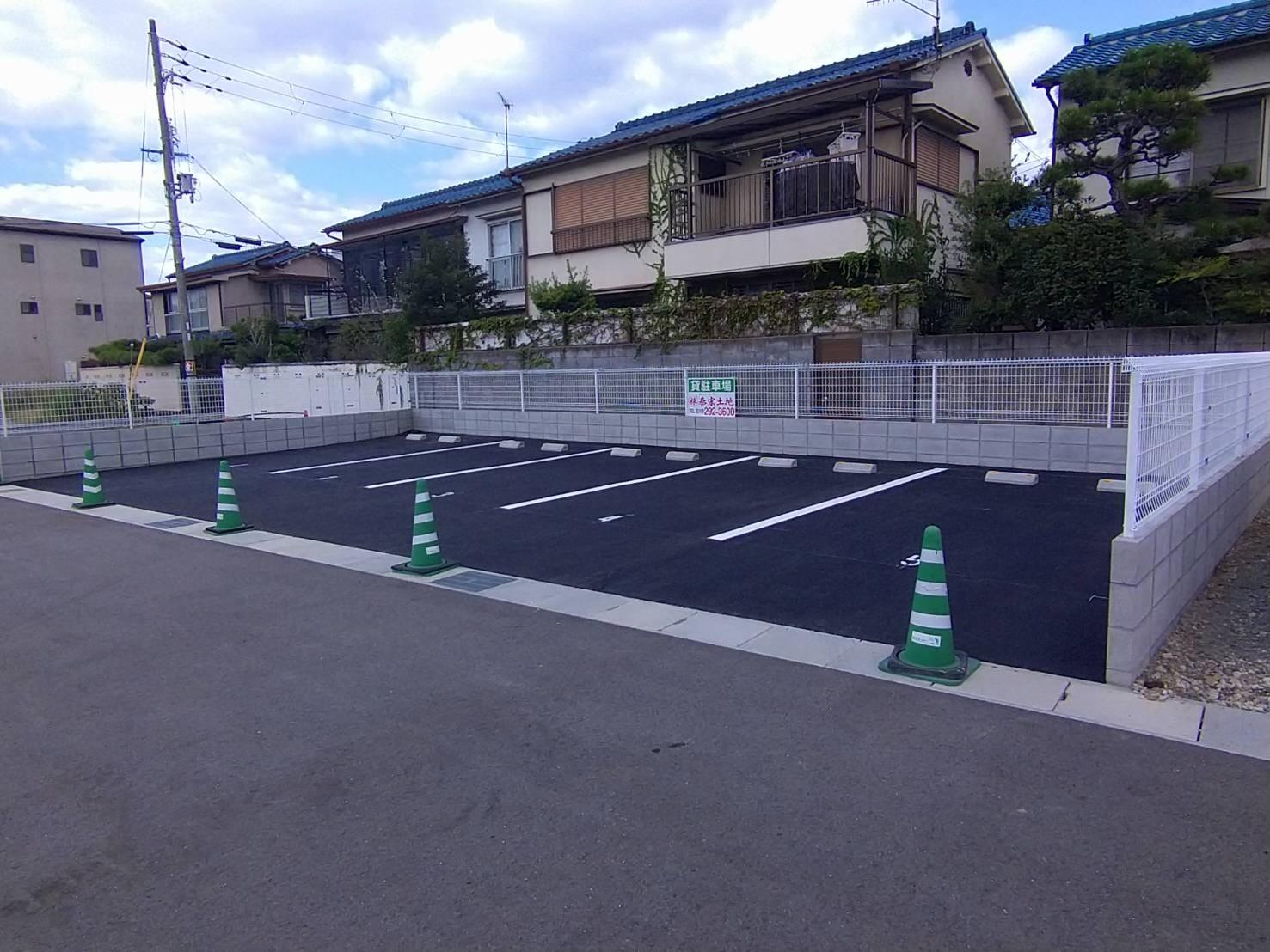東辻井4丁目パーキングの外観・駐車場イメージ1枚目