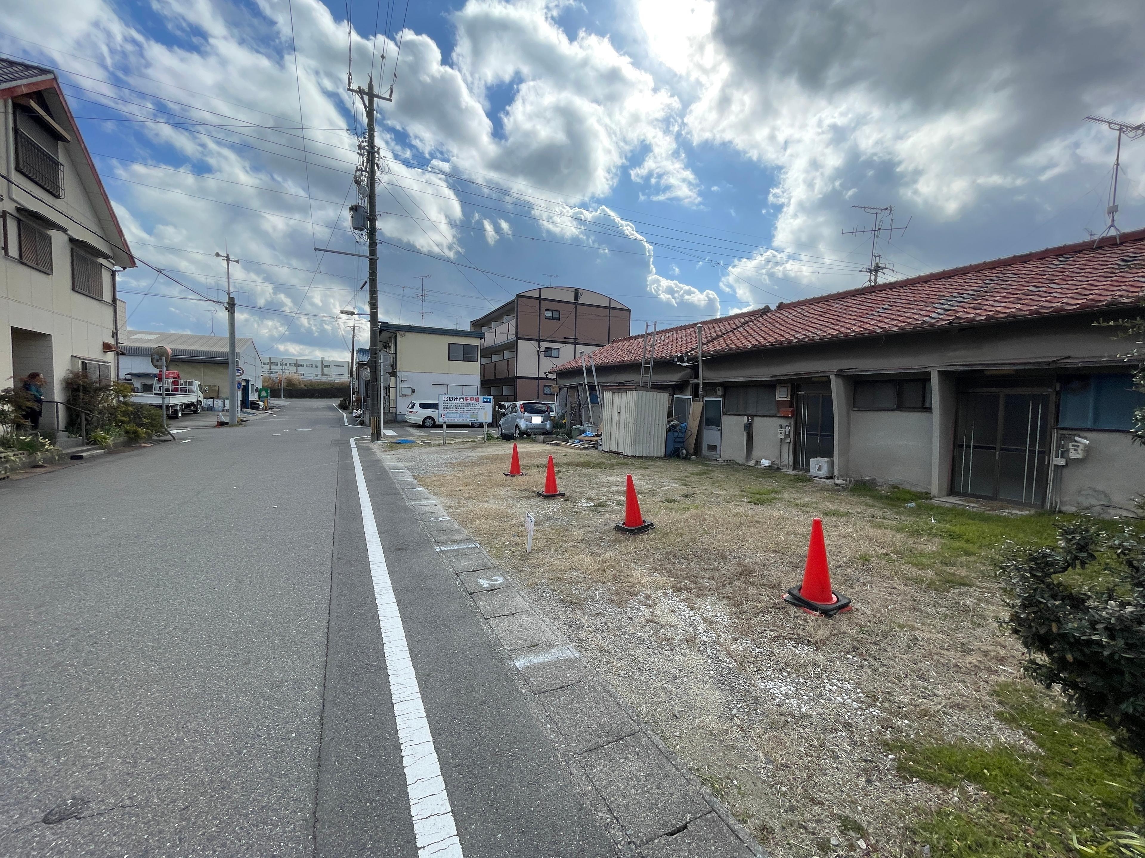 比良出西駐車場の外観・駐車場イメージ2枚目