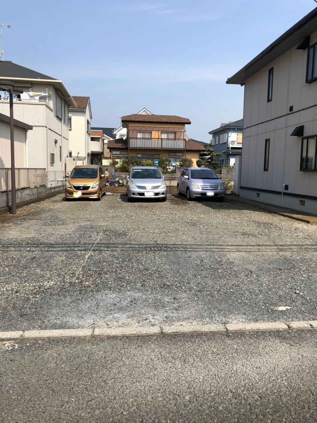 アヴォンリー湘南駐車場の外観・駐車場イメージ1枚目