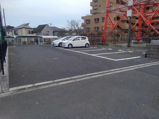 ドミールメディオ(52462)の外観・駐車場イメージ1枚目