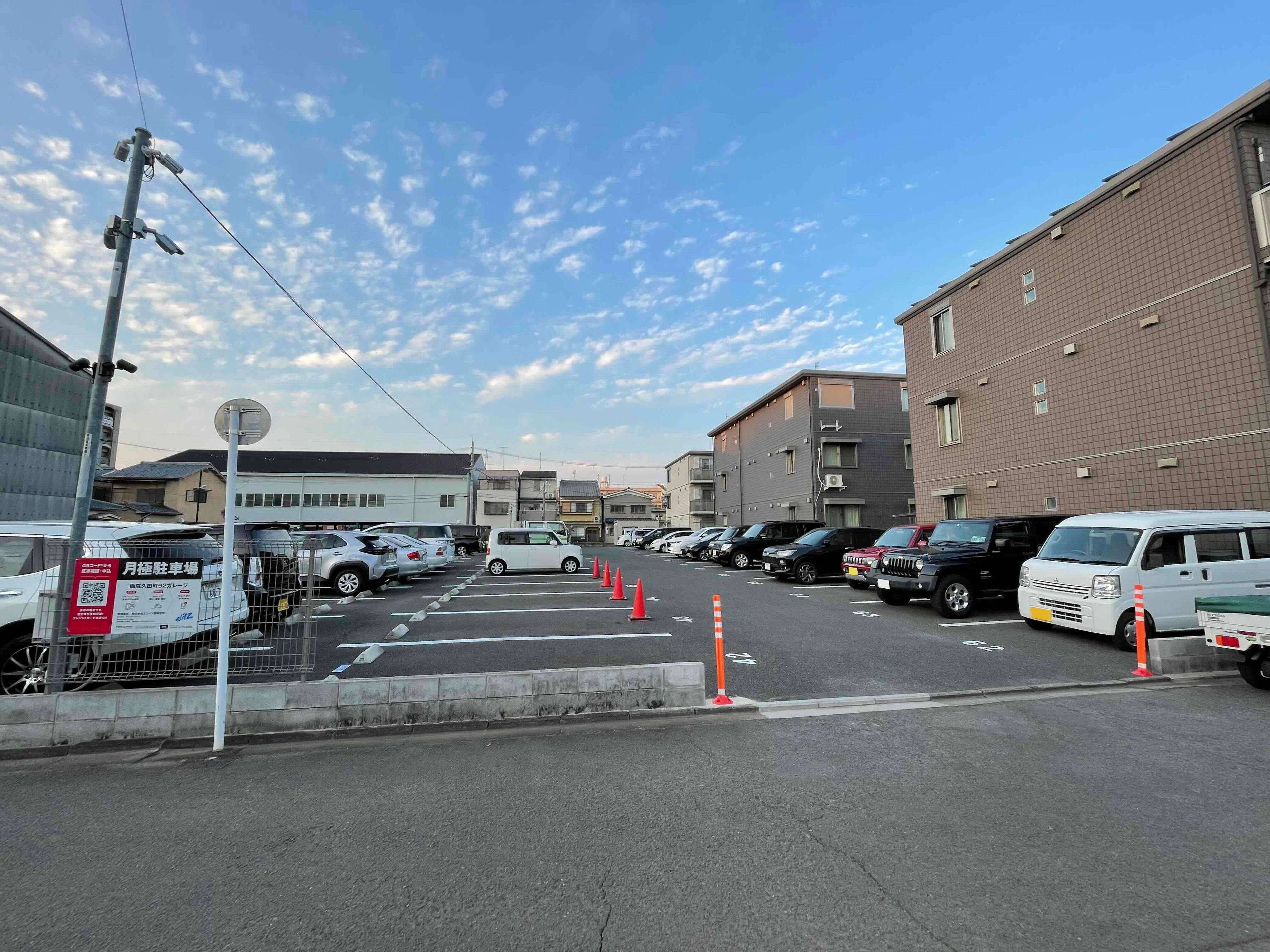 西院久田町92ガレージの外観・駐車場イメージ1枚目