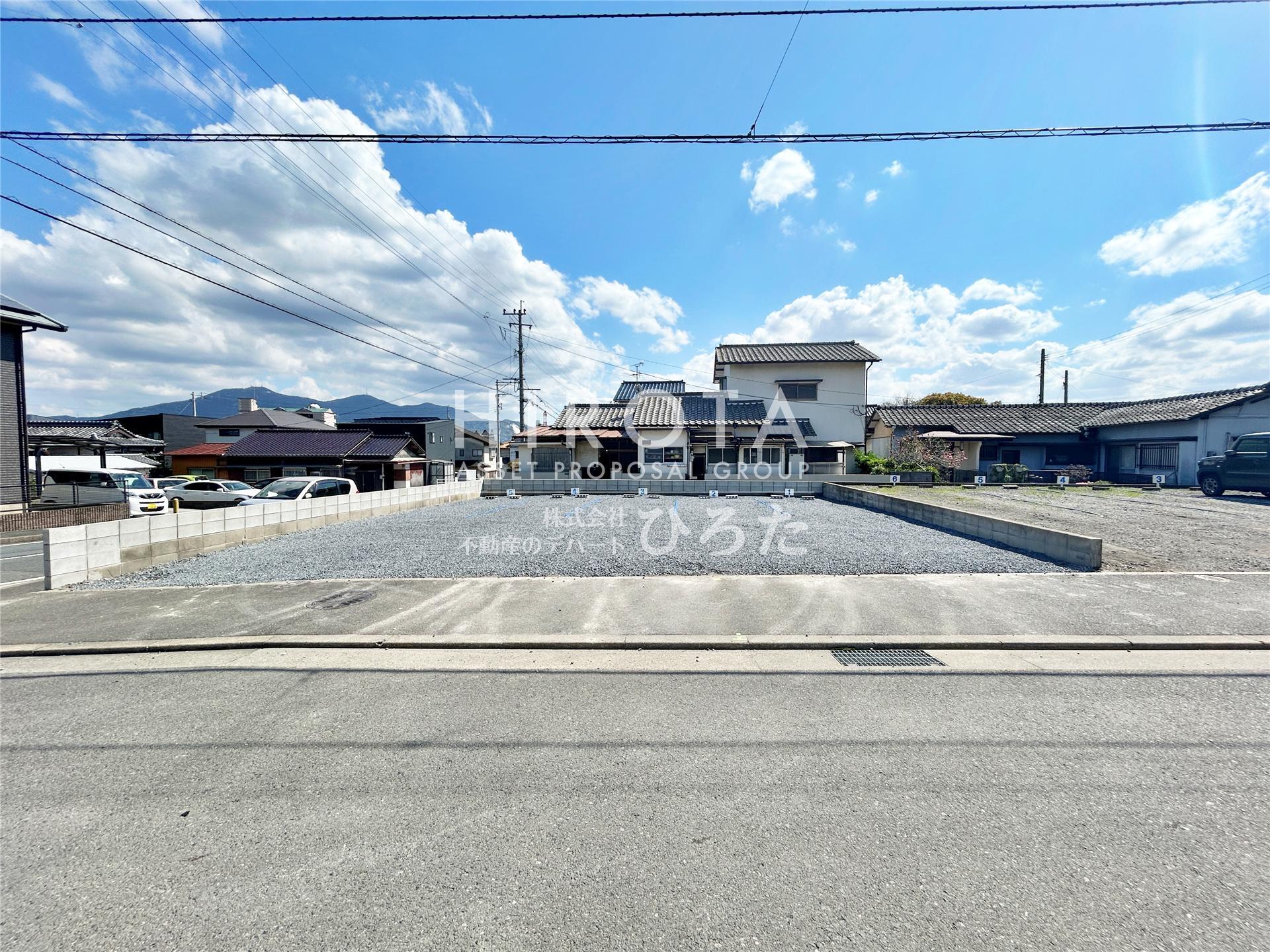 東二島3丁目月極駐車場の外観・駐車場イメージ1枚目