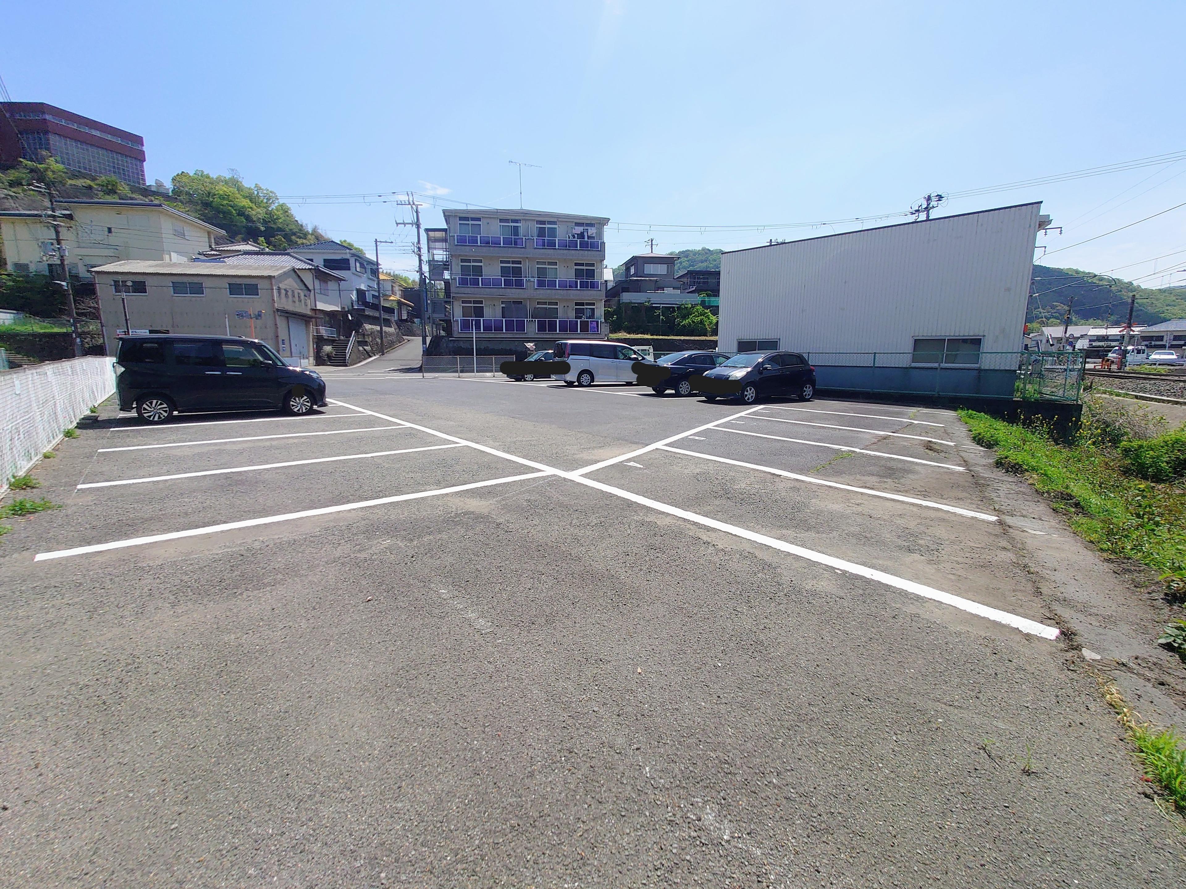 智弁学園前月極駐車場の外観・駐車場イメージ3枚目