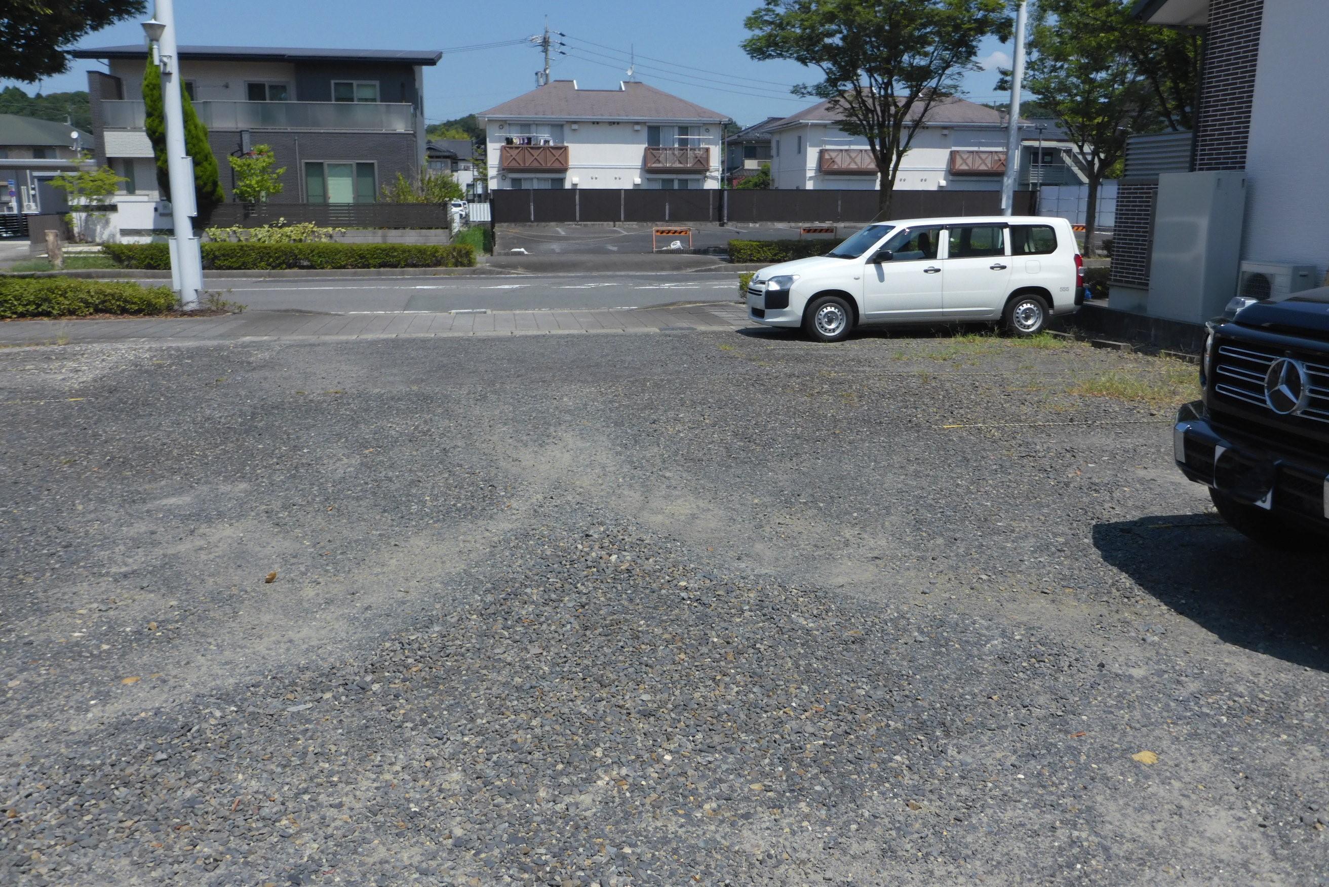 パ－キング若杉の外観・駐車場イメージ2枚目