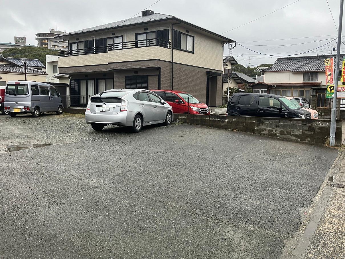 奈多3丁目吉浦駐車場の外観・駐車場イメージ1枚目