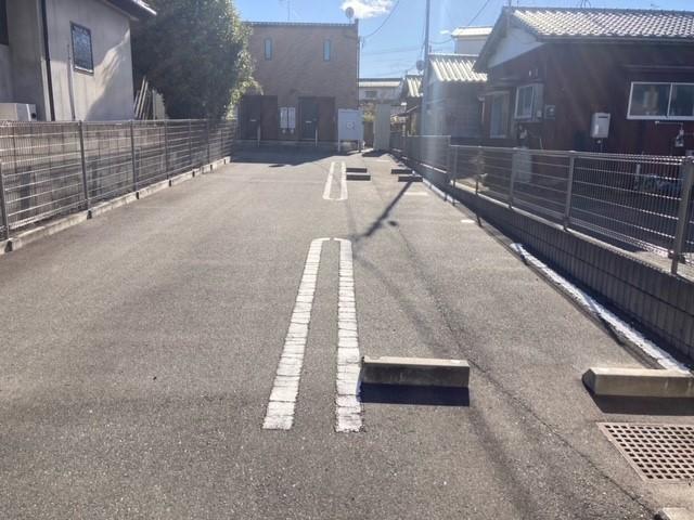 リュミエール(54613)の外観・駐車場イメージ2枚目