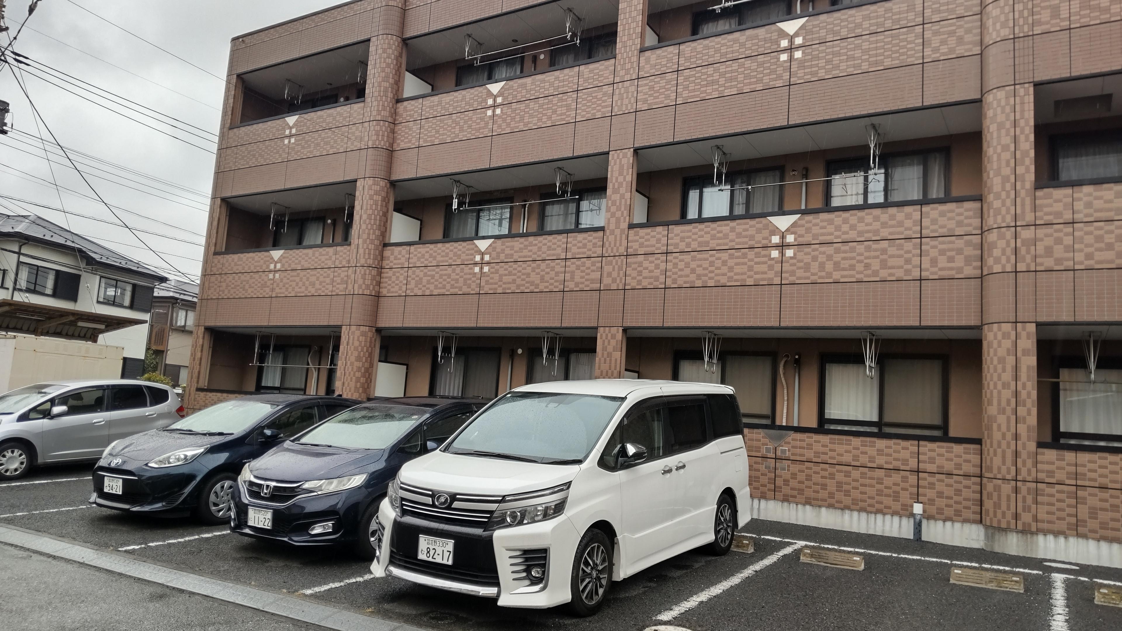 プロニティハイムの外観・駐車場イメージ3枚目