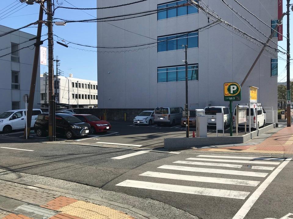 打出浜の外観・駐車場イメージ1枚目