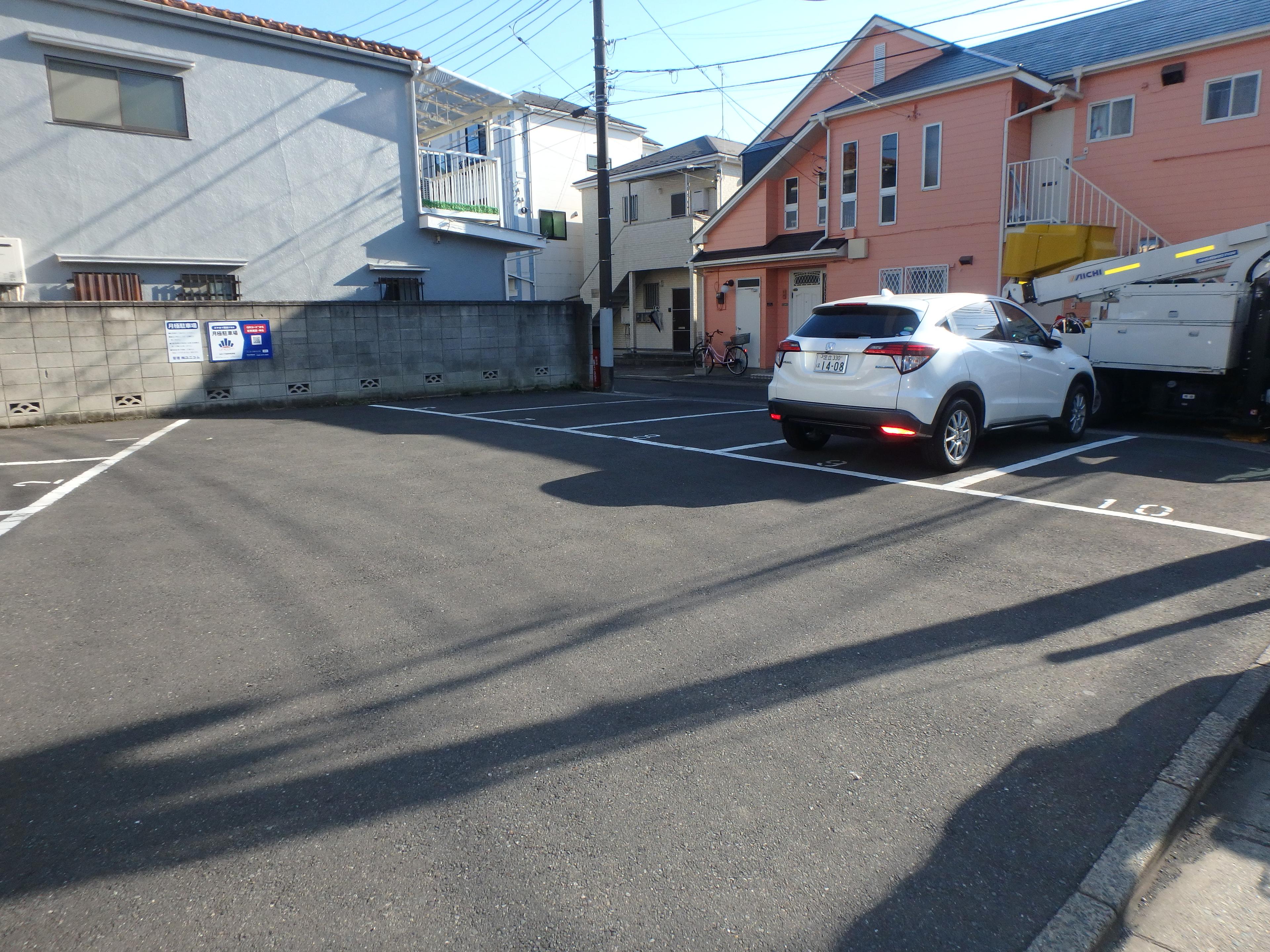 本木1丁目田中駐車場の外観・駐車場イメージ3枚目
