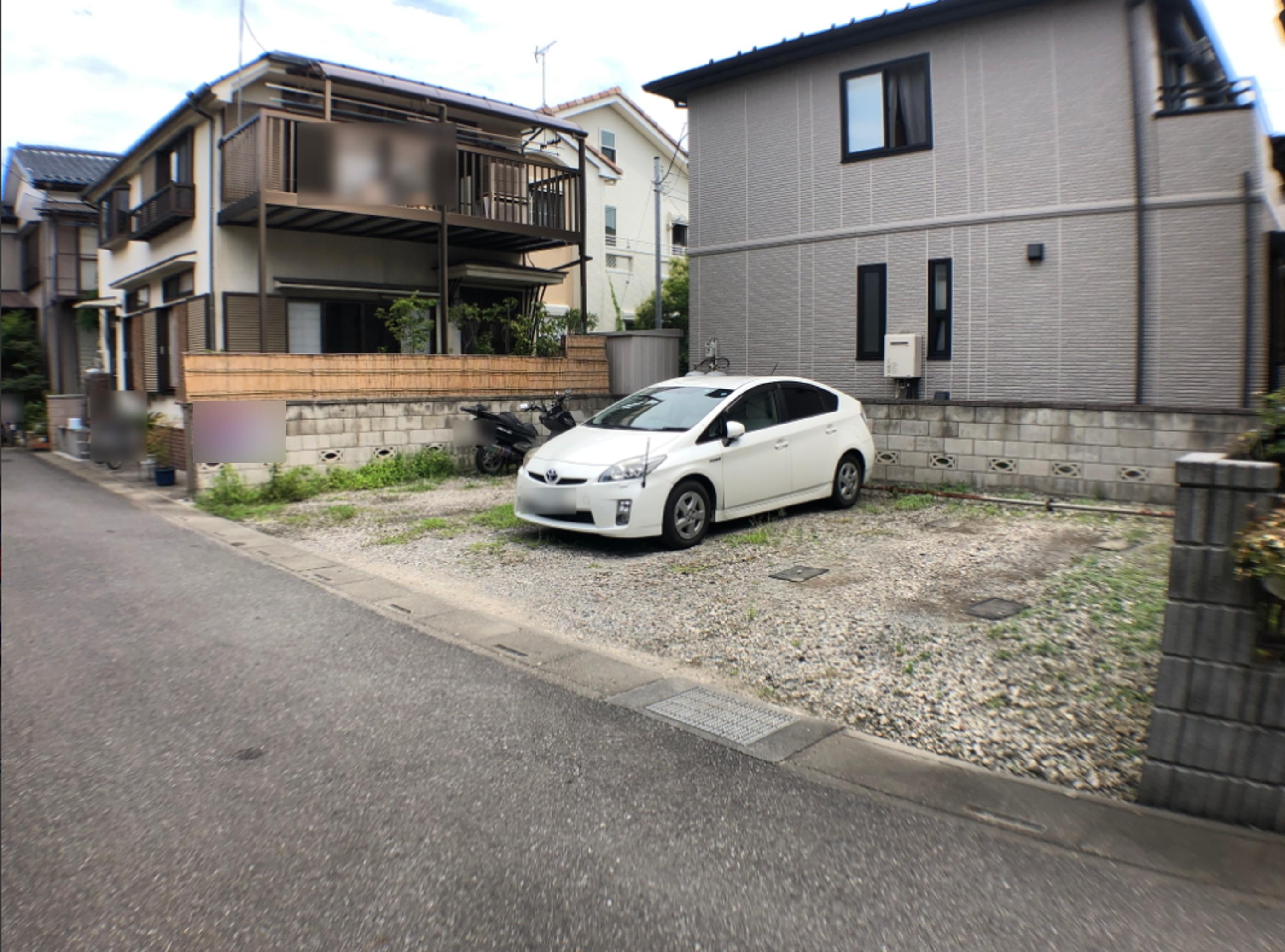 ウエストパーキングの外観・駐車場イメージ1枚目