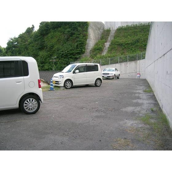 Ｍパークさつま団地の外観・駐車場イメージ1枚目