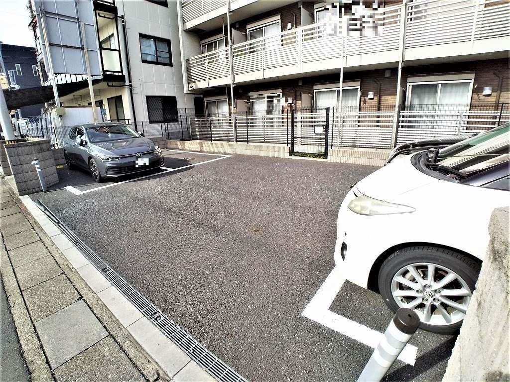 クレイノパレスアニマル２１(55815)の外観・駐車場イメージ1枚目
