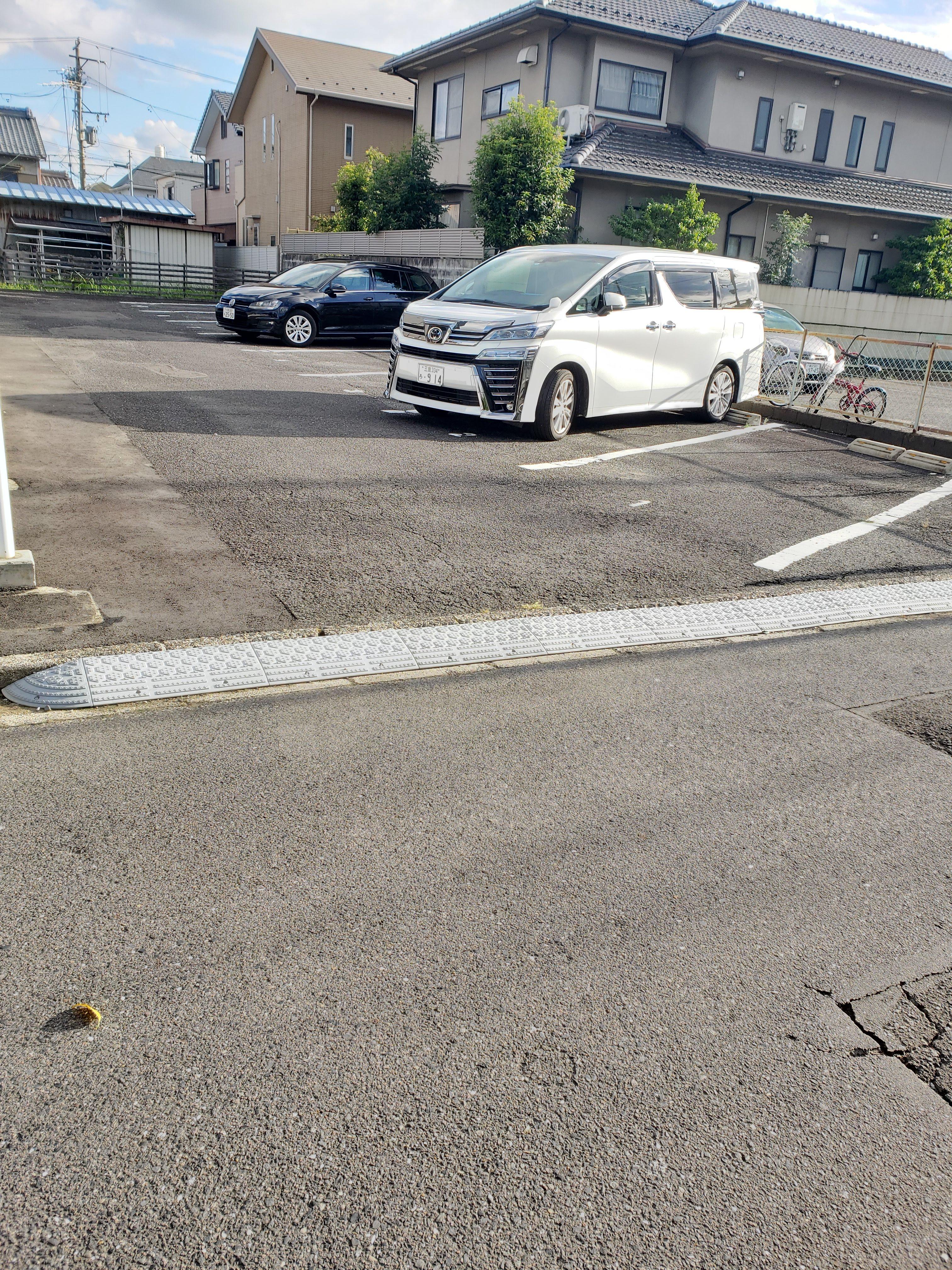 マルイワ・向山駐車場の外観・駐車場イメージ3枚目