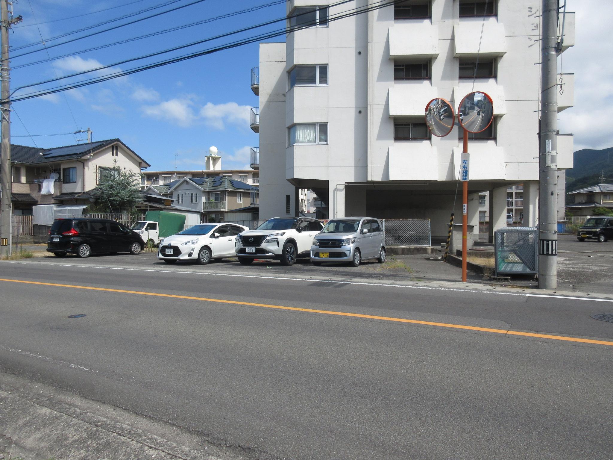 高須賀駐車場の外観・駐車場イメージ1枚目