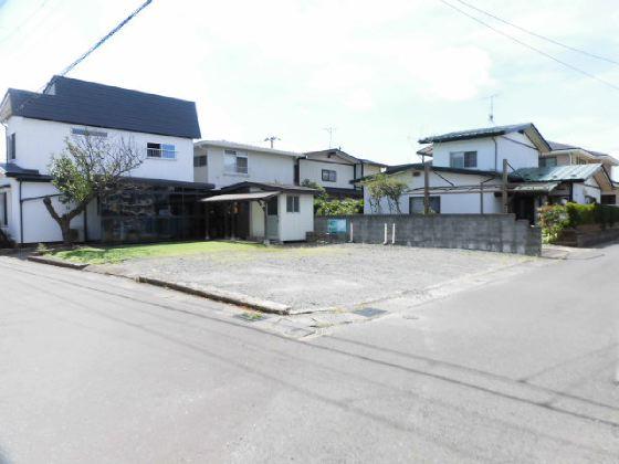 吉田月極駐車場の外観・駐車場イメージ1枚目