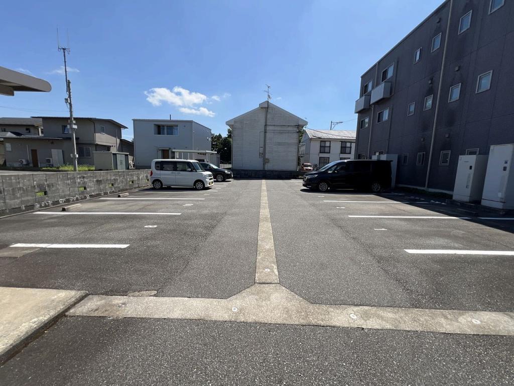 FKヴィヴレオリーブアベニュー駐車場の外観・駐車場イメージ3枚目