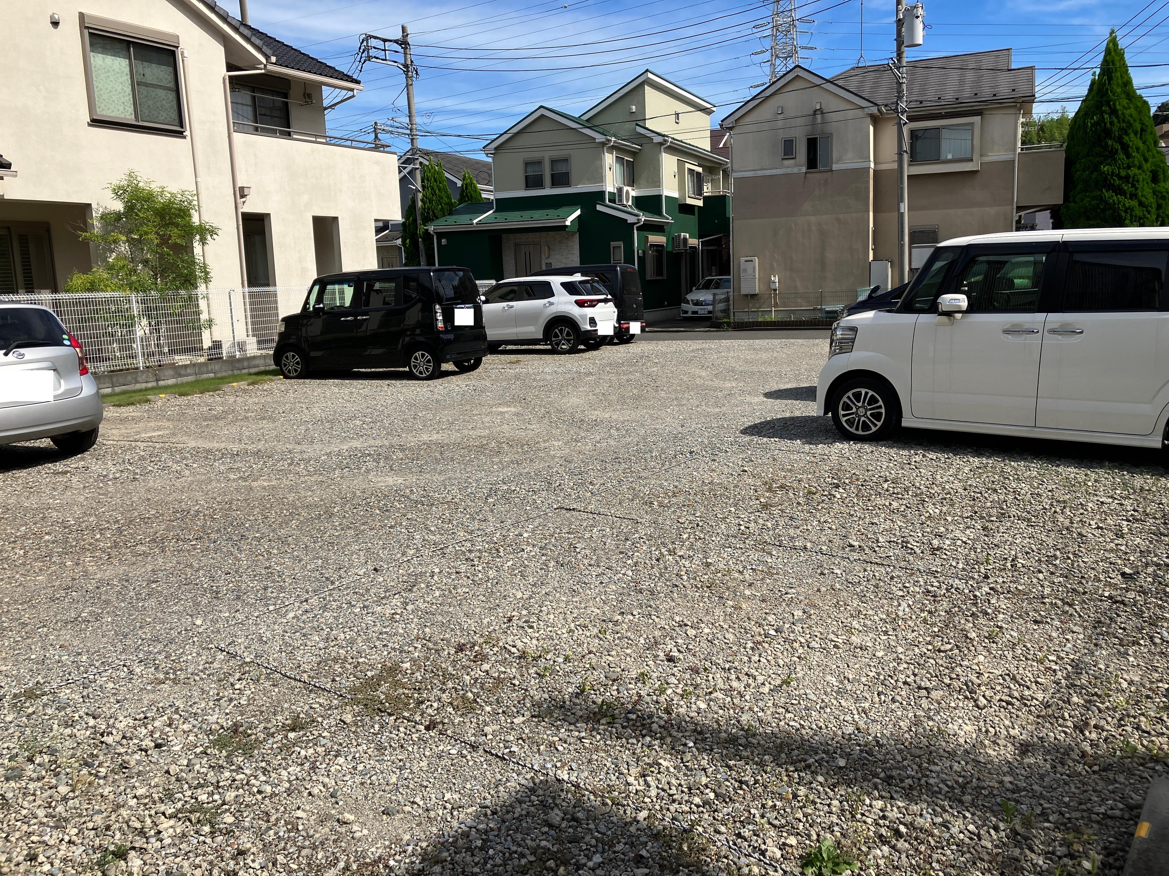 ヴィラージュ・ハト駐車場の外観・駐車場イメージ2枚目