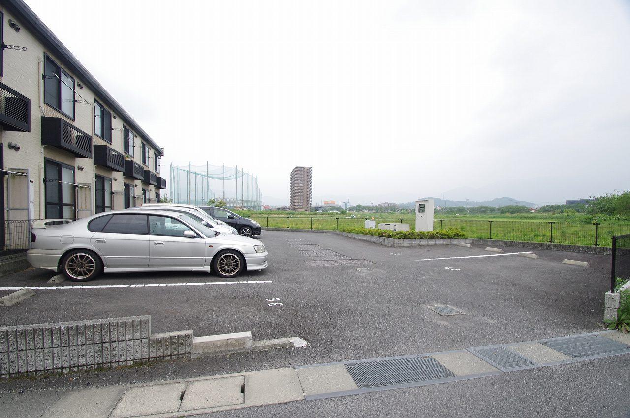 クライフ(37605)の外観・駐車場イメージ1枚目