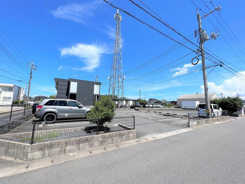 ラークⅡ(27419)の外観・駐車場イメージ1枚目