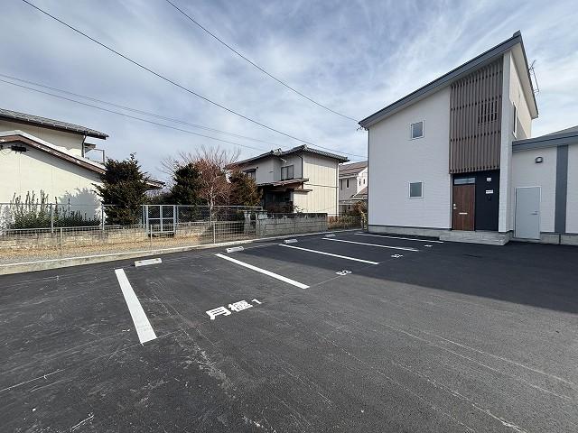 ネフルしなつ　駐車場の外観・駐車場イメージ2枚目