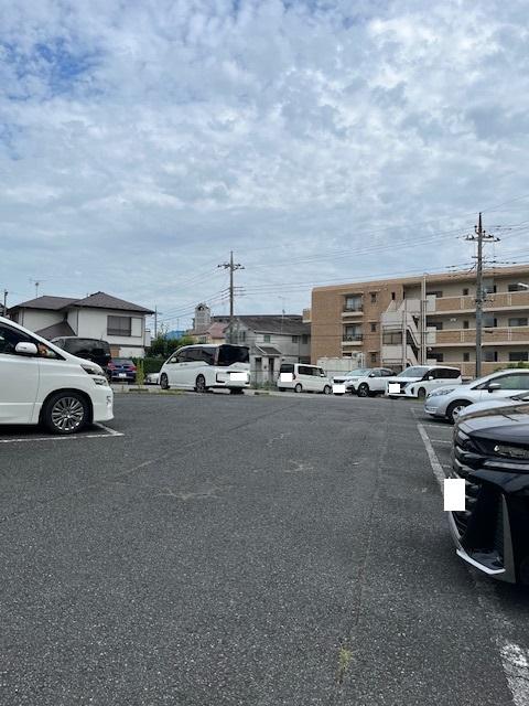 加102251駐車場の外観・駐車場イメージ2枚目