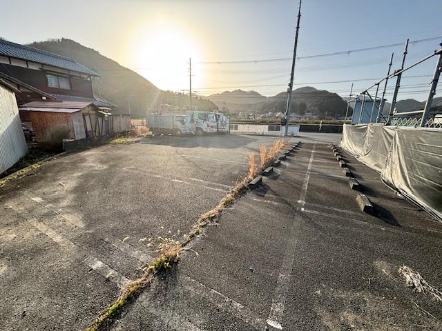 恒藤月極駐車場の外観・駐車場イメージ3枚目