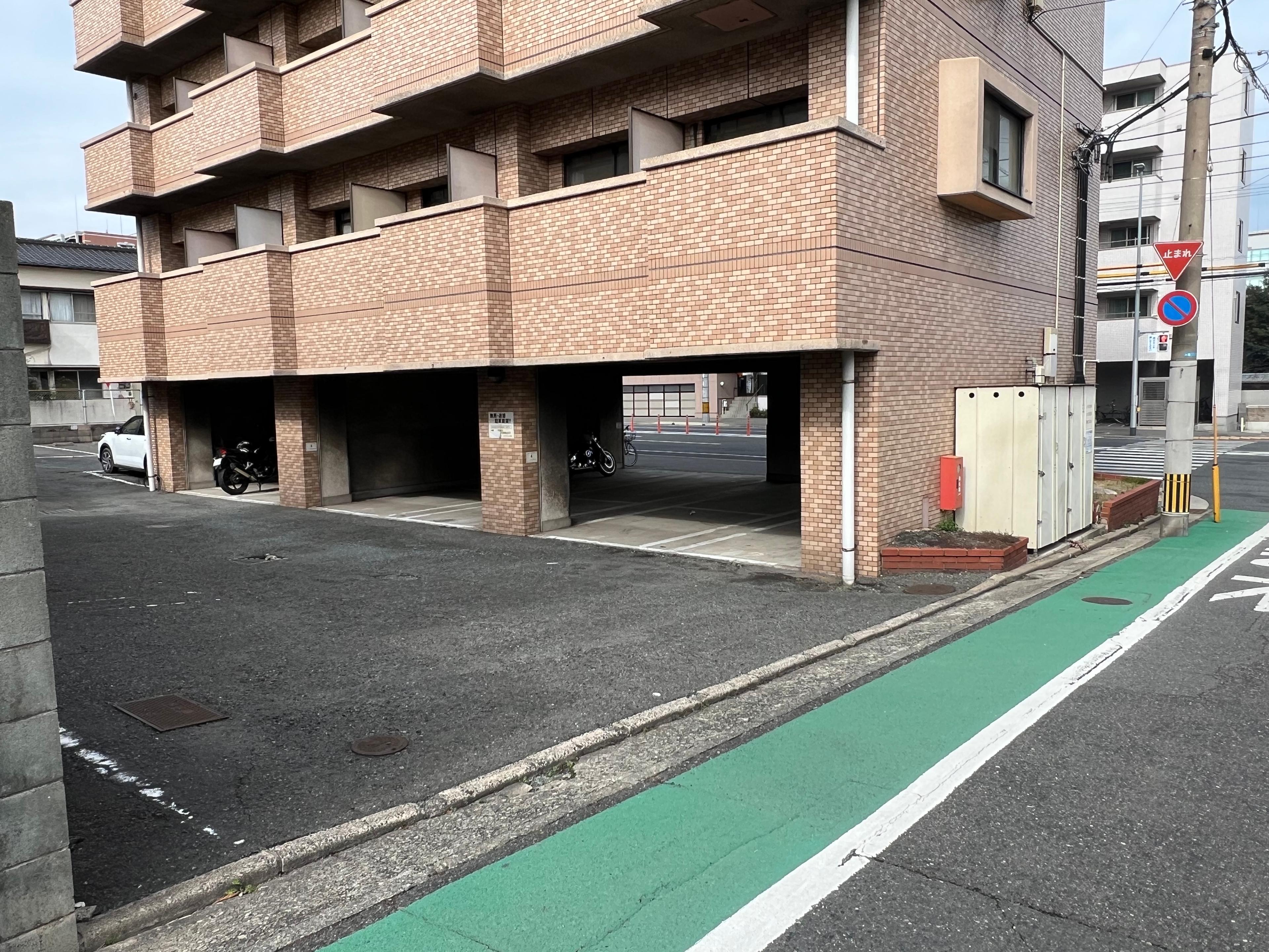 日神パレステージ九工大の外観・駐車場イメージ2枚目