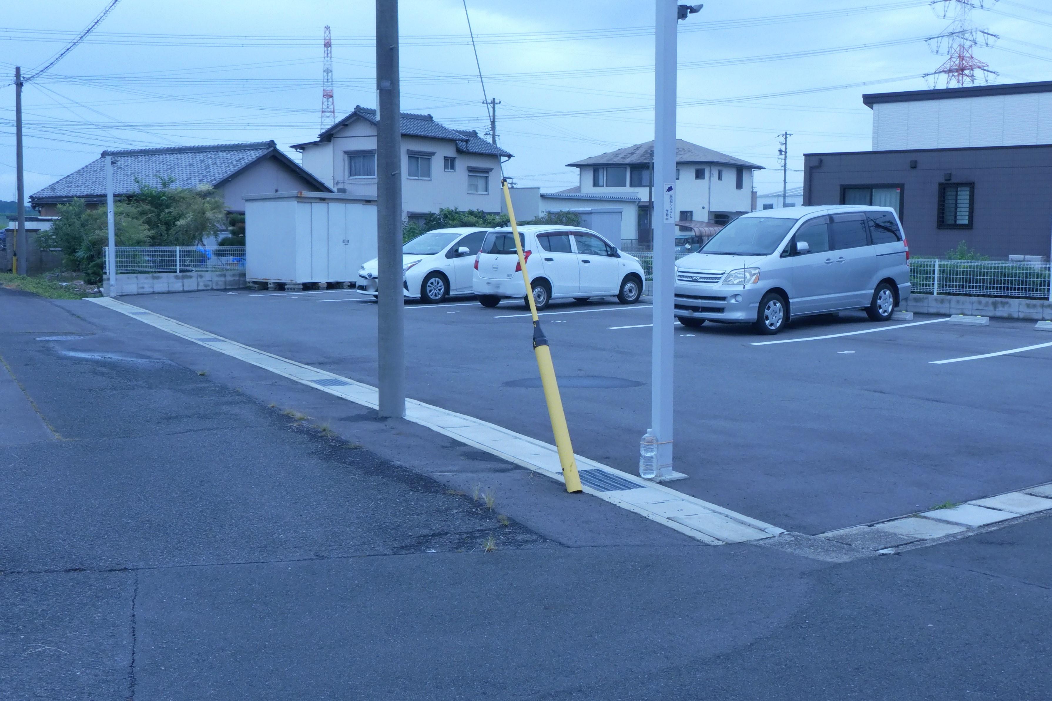 320141の外観・駐車場イメージ1枚目