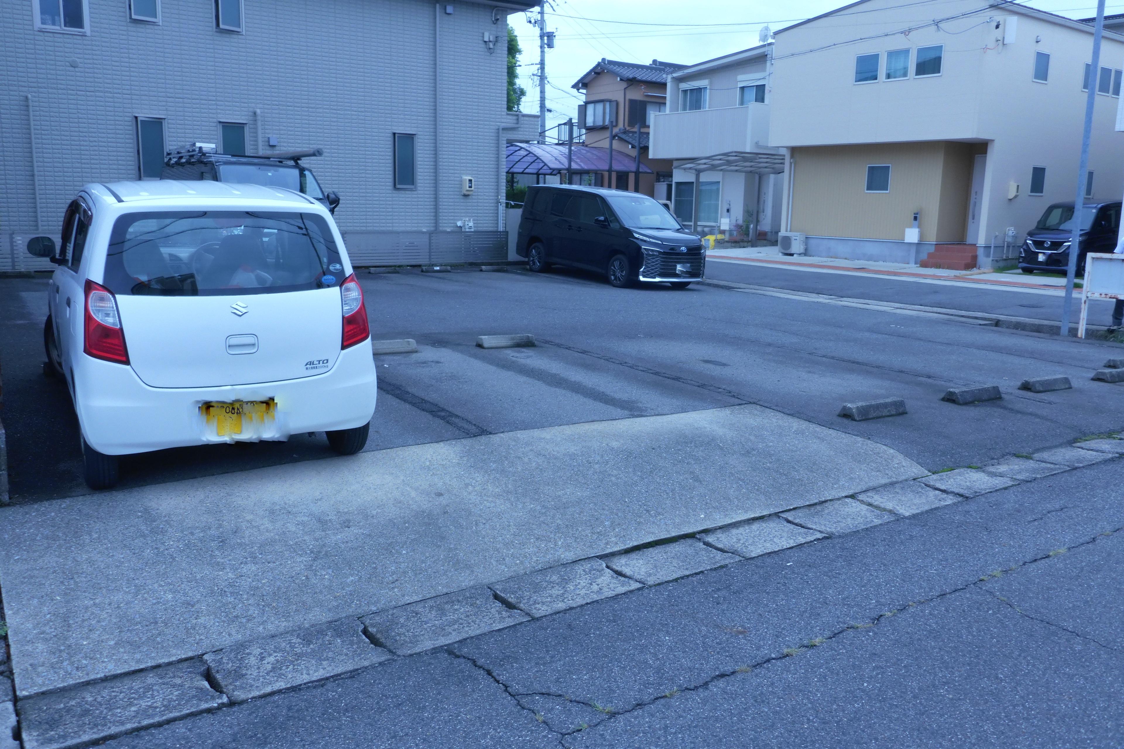 駐車場画像2枚目