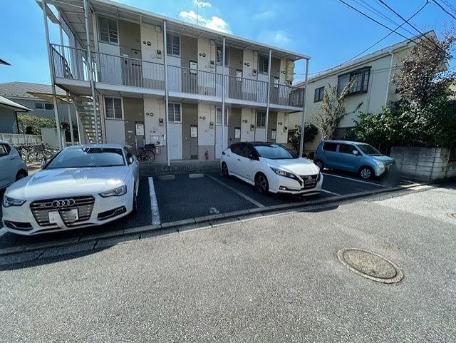 メゾン(12172)の外観・駐車場イメージ1枚目