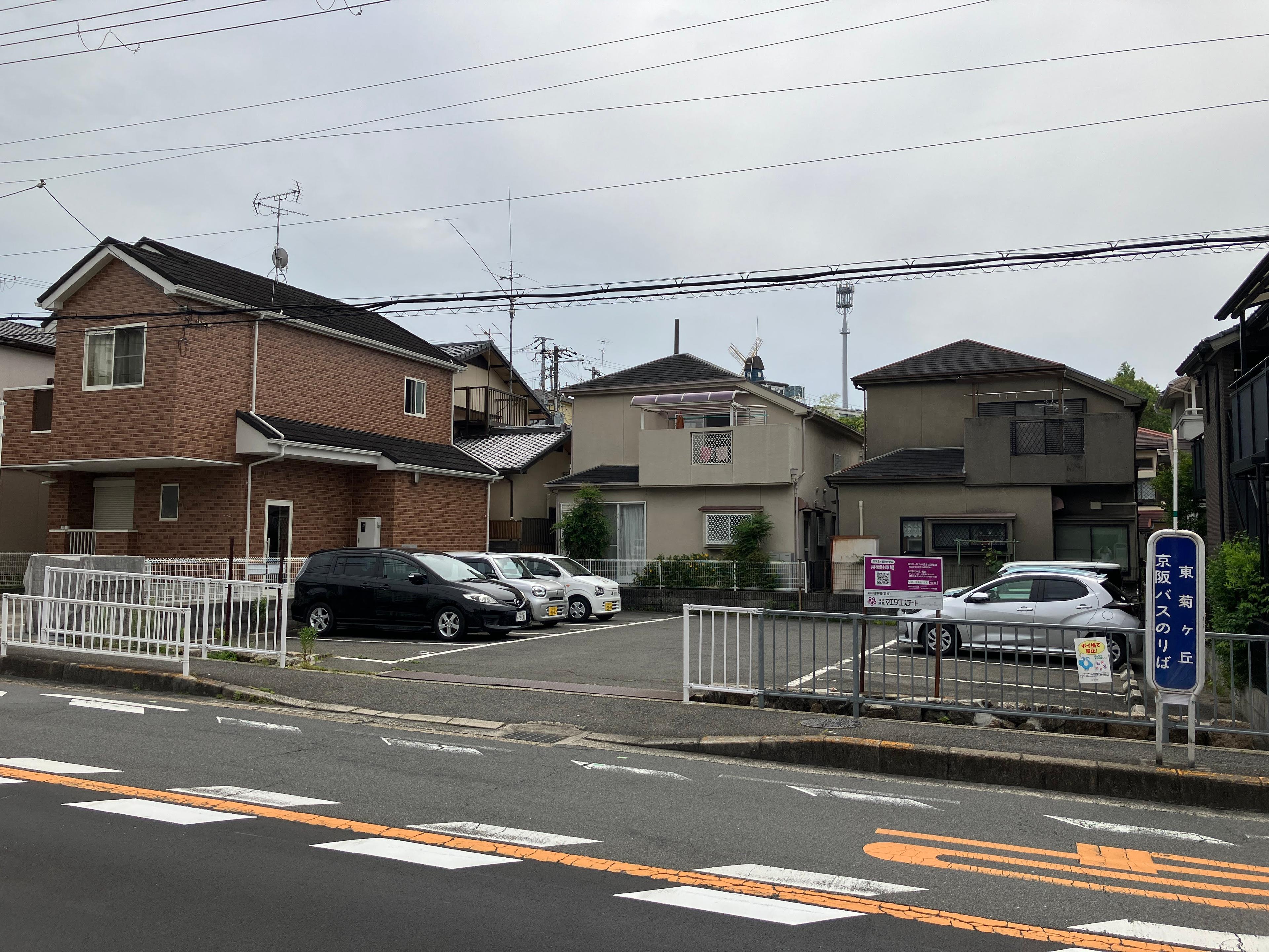 前田駐車場（菊丘）の外観・駐車場イメージ1枚目